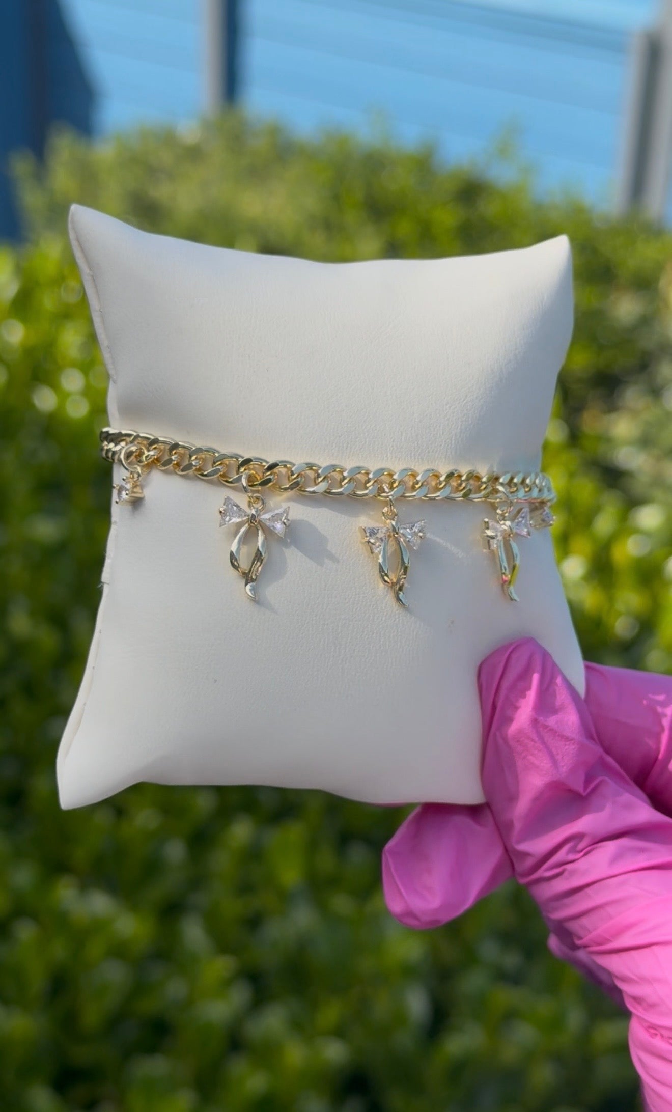 Golden Bow Bracelet