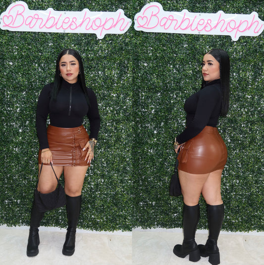 Aurora Lether Skort (Falda Short)